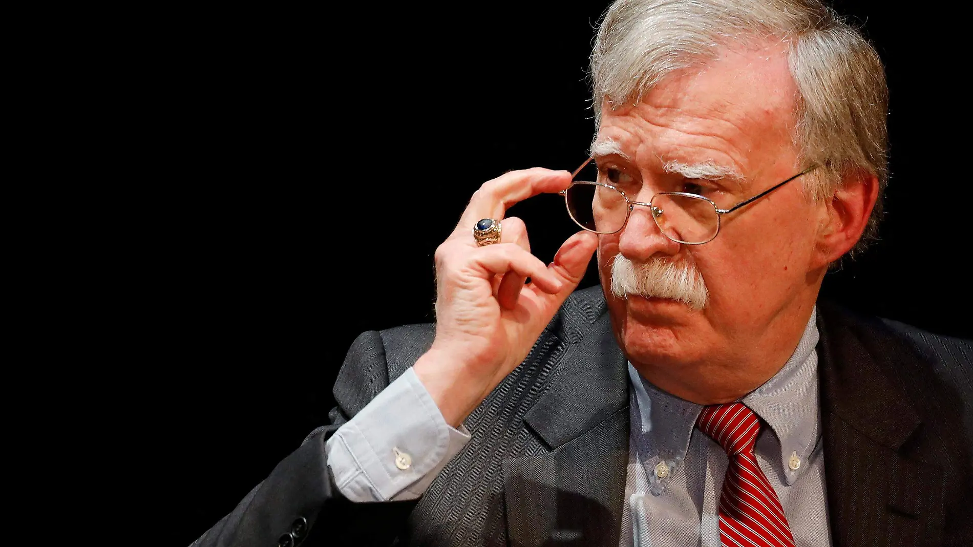 John Bolton ayudó a planear golpes de Estado